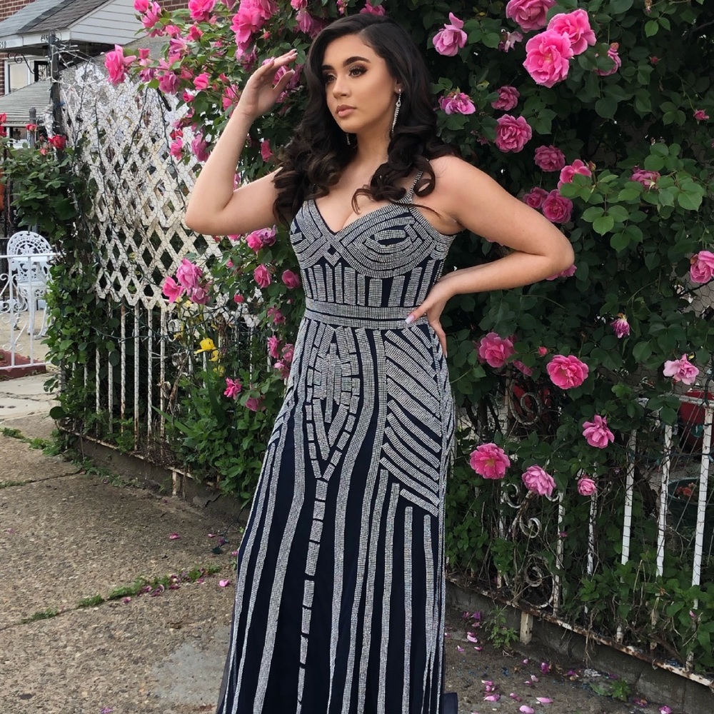 Prom Dress for sale !!